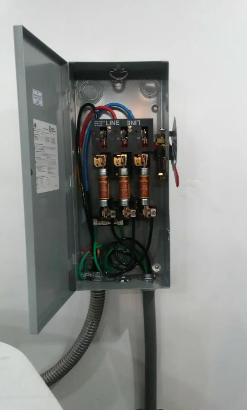 Three-phase disconnect switch installed for Electrical Wiring & Rewiring in Camanche